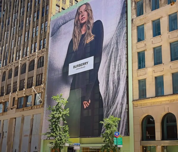 burberry-building-billboard-wrap